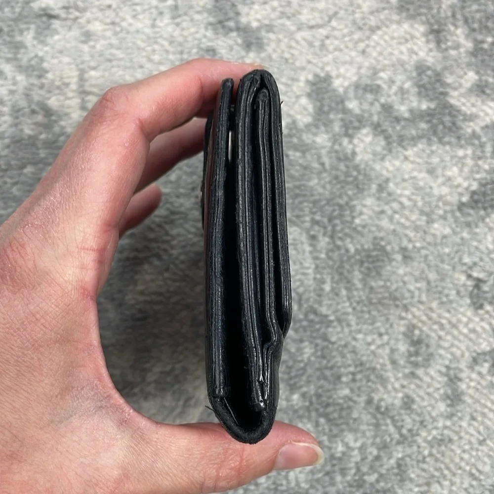 Chanel Caviar Skin Black Leather CC Bifold Compact Wallet Luxury Designer